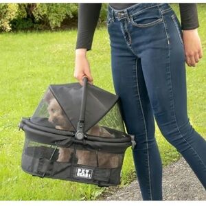 NIB Pet Gear Carrier & Car Seat